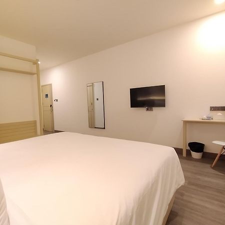 True Blue Hotel Menteng Jakarta Buitenkant foto