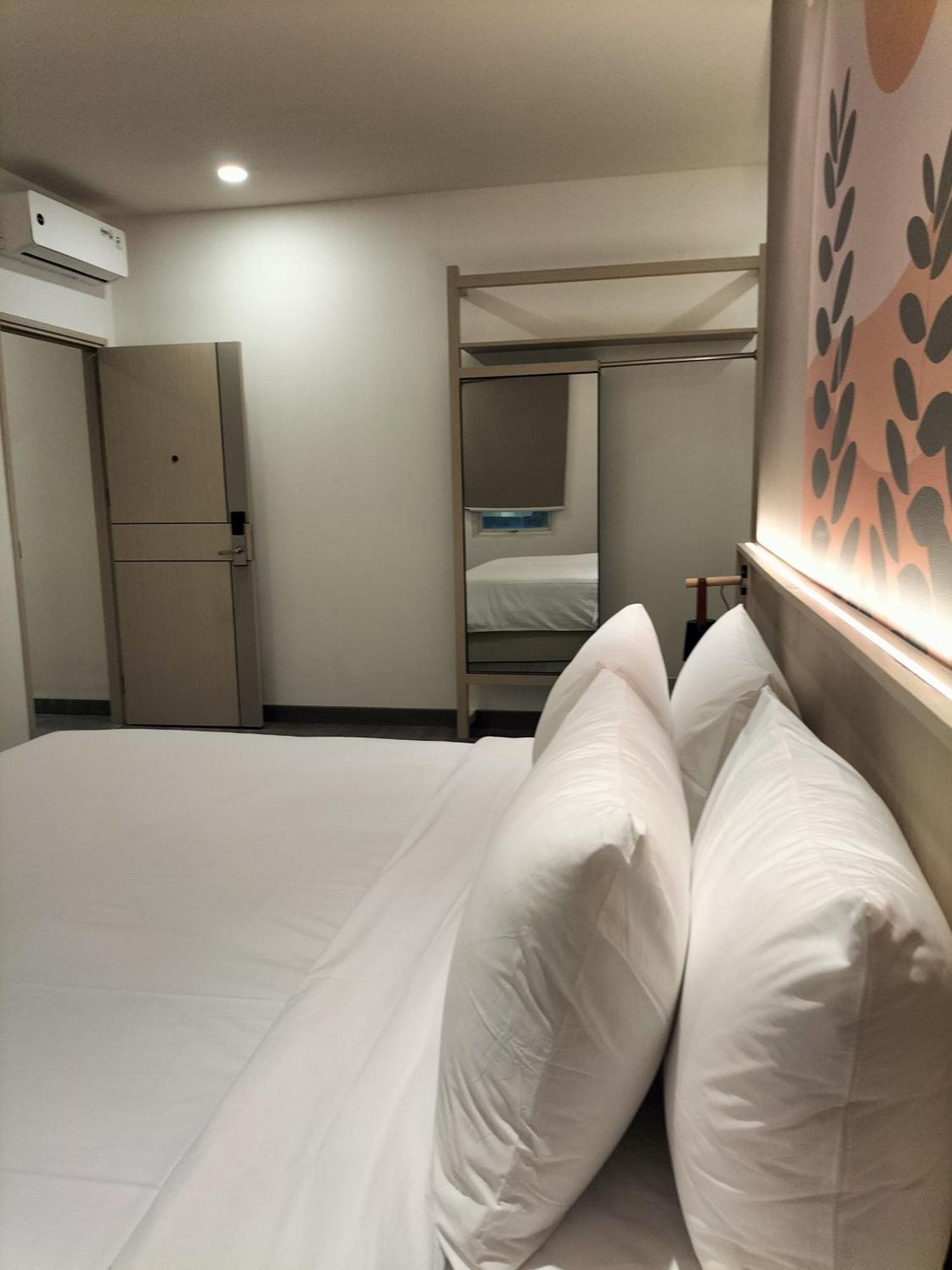 True Blue Hotel Menteng Jakarta Buitenkant foto
