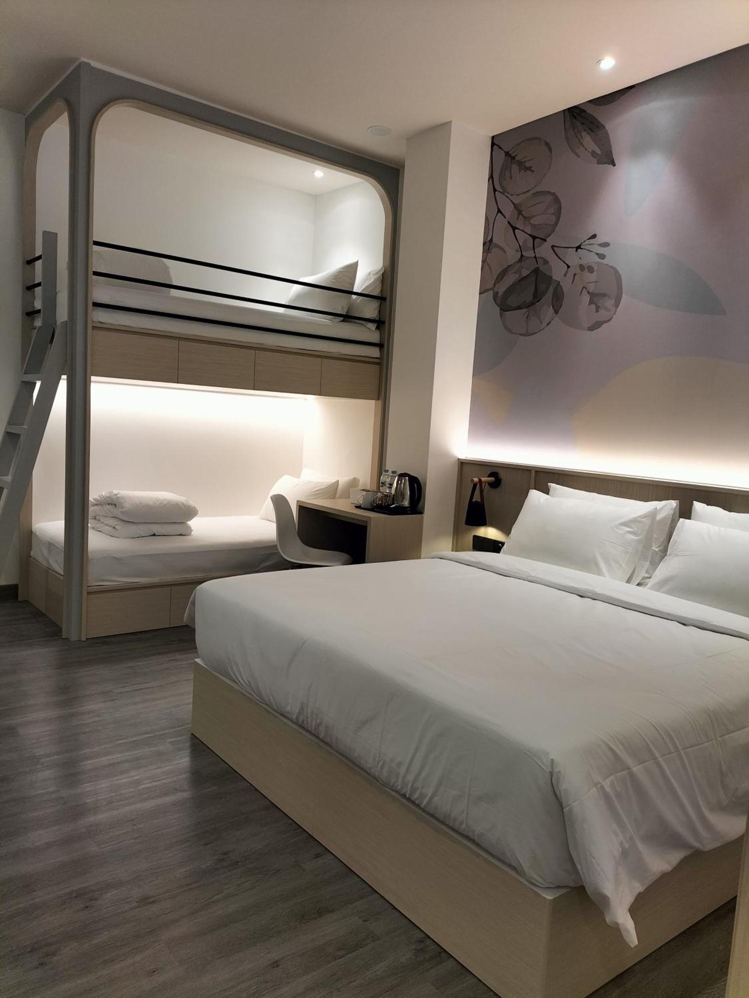 True Blue Hotel Menteng Jakarta Buitenkant foto