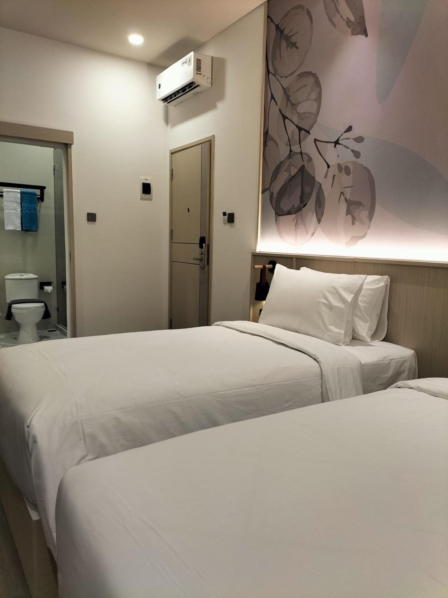 True Blue Hotel Menteng Jakarta Buitenkant foto