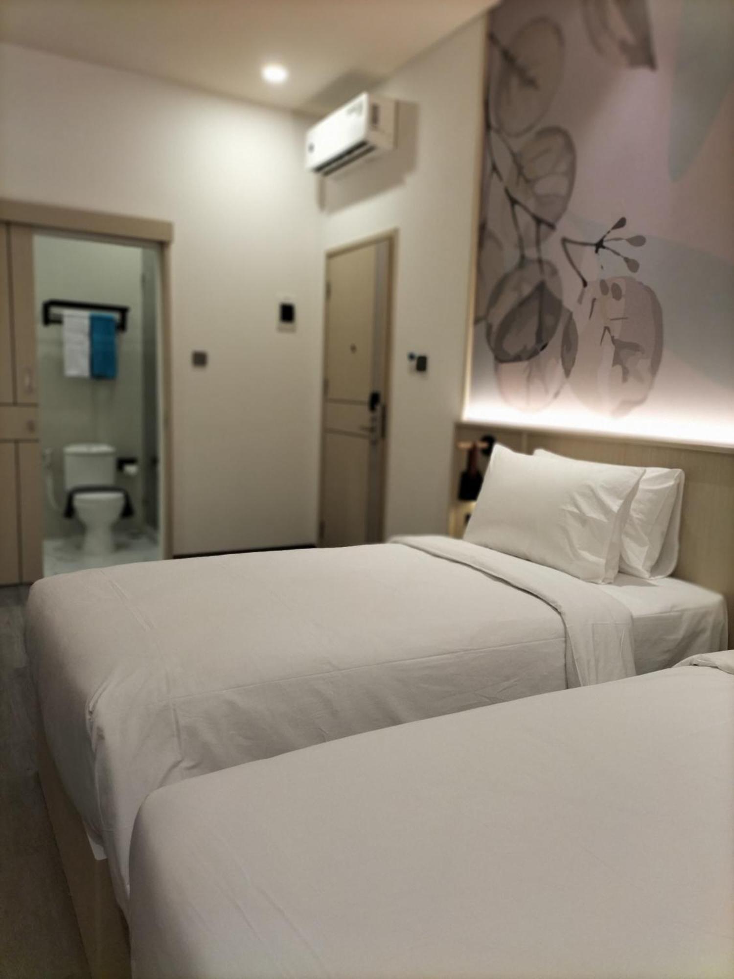 True Blue Hotel Menteng Jakarta Buitenkant foto