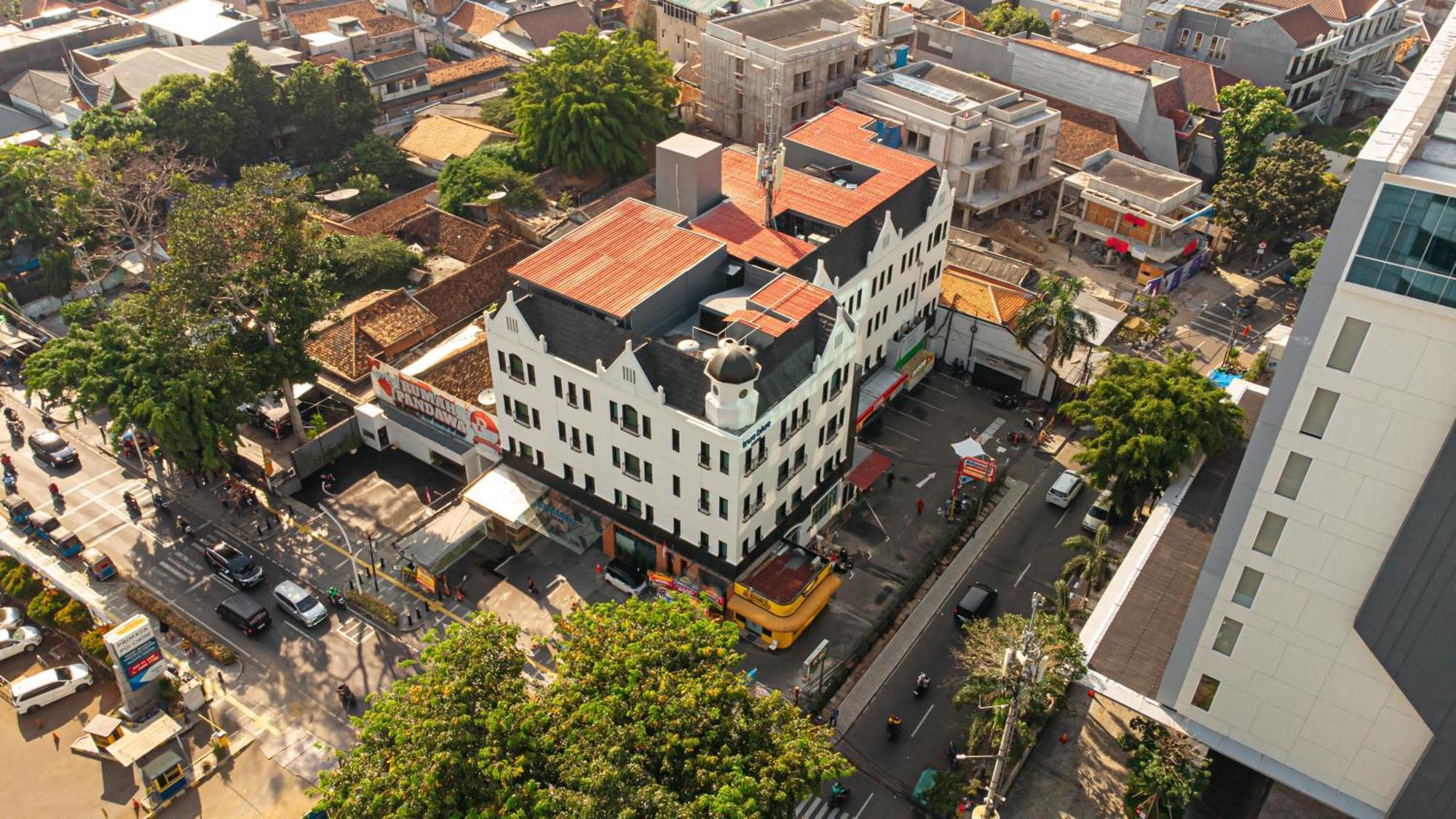 True Blue Hotel Menteng Jakarta Buitenkant foto